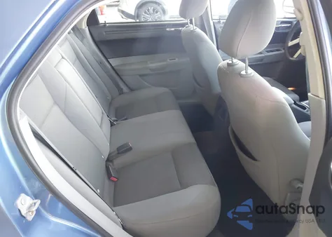 2007 Chrysler 300 из США, поврежденный, VIN 2C3KA43R87H710698